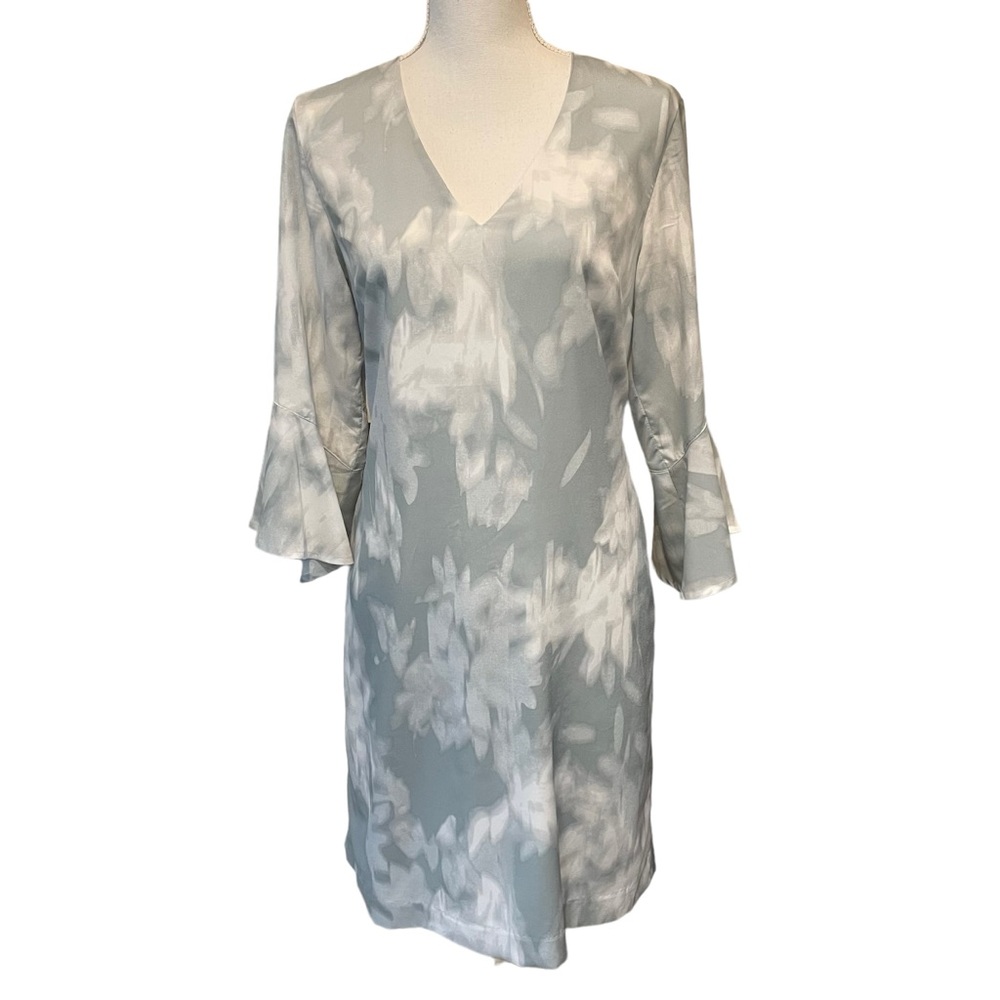 Banana Republic Green and White Flutter Sleeve Midi Dress with Pockets.  Size M